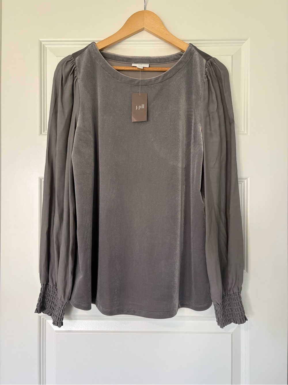 NWT J Jill Gray Velvet Puff Sleeve Top Long Sleeve Fall Holiday Girly Romantic